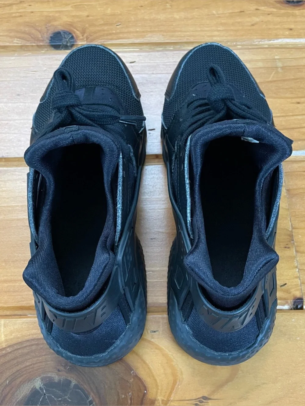 Nike Air Huarache Shoes Boys Size 6.5Y Triple Black Shoes Sneakers 654275-016‎